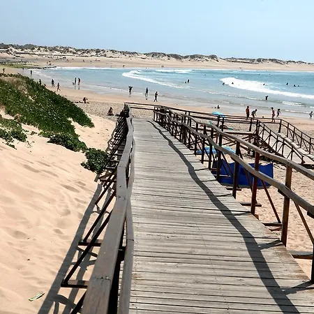 4 Surf 招待所 巴勒尔