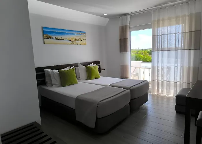 4 Surf Πανσιόν 4*