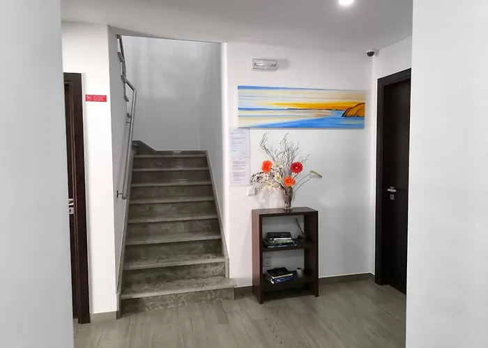 Πανσιόν 4 Surf 4*